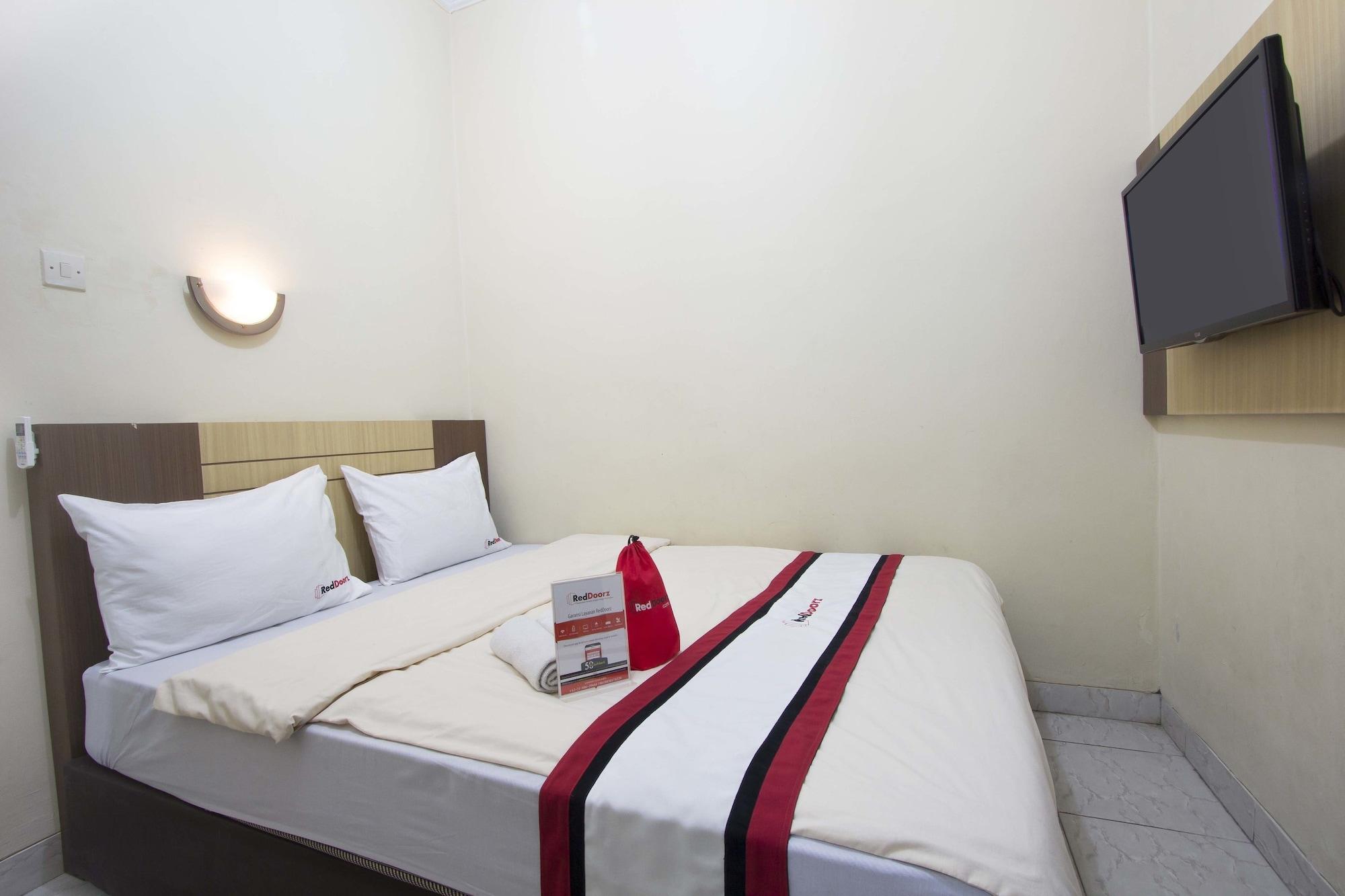 Reddoorz Plus Near Stadion Mandala Krida Yogyakarta Eksteriør bilde