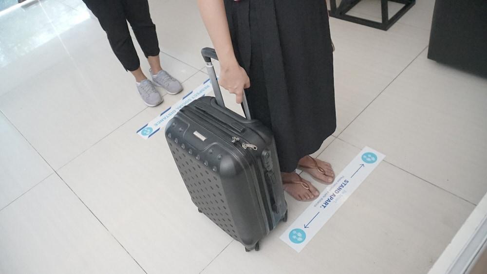 Reddoorz Plus Near Stadion Mandala Krida Yogyakarta Eksteriør bilde