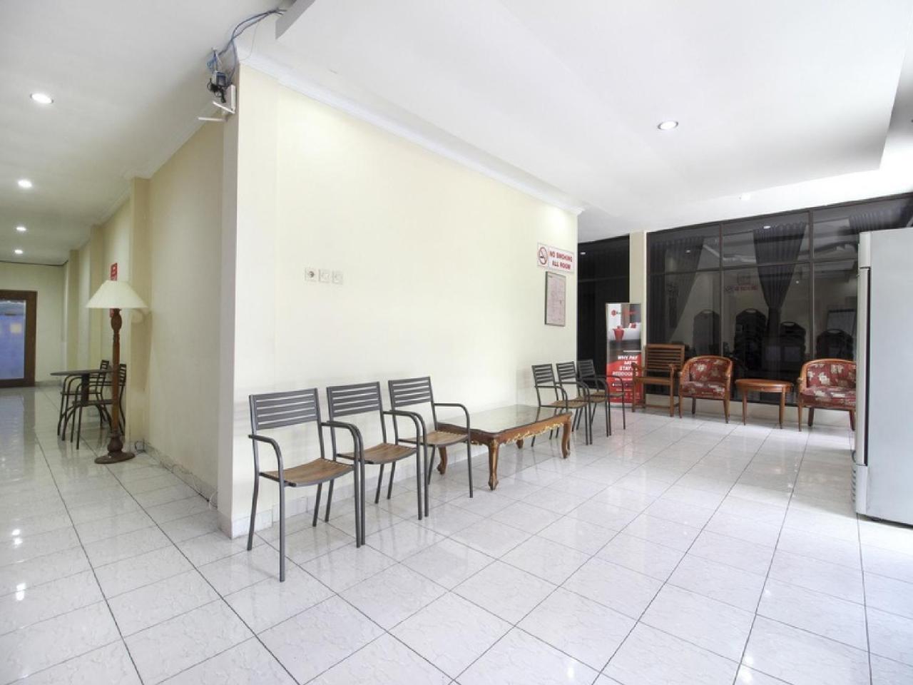Reddoorz Plus Near Stadion Mandala Krida Yogyakarta Eksteriør bilde